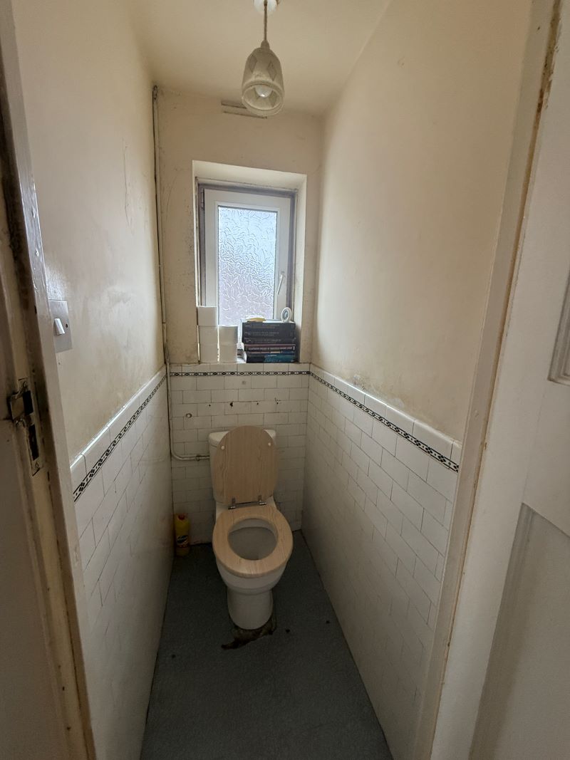 Townhill Road, Cockett, Swansea, West Glamorgan, SA2 0UR - Online Auctions