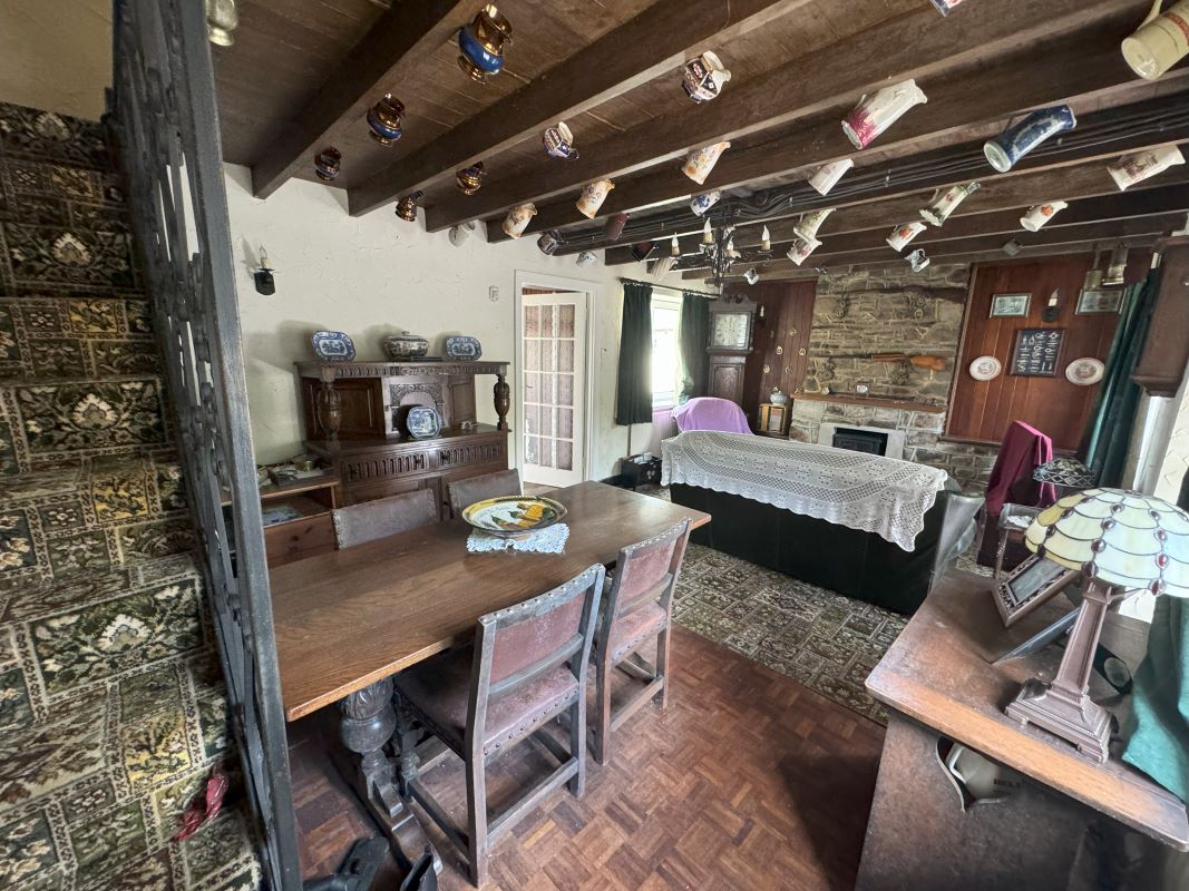 Tir Heol, Cae Mansel Road, Three Crosses, Swansea, West Glamorgan, SA4 3HN - Online Auctions