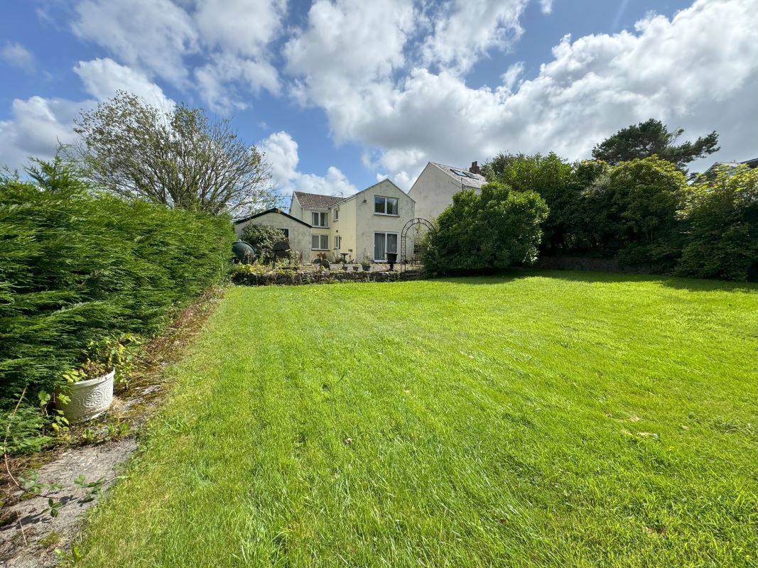 Tir Heol, Cae Mansel Road, Three Crosses, Swansea, West Glamorgan, SA4 3HN - Online Auctions