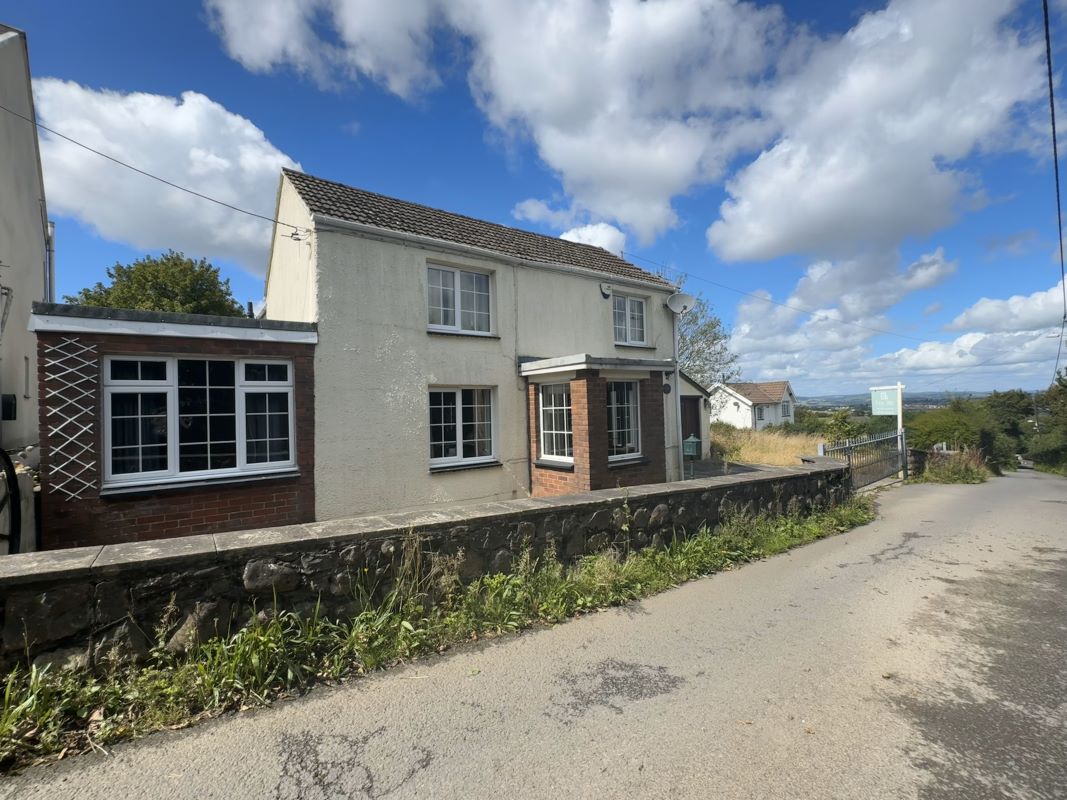 Tir Heol, Cae Mansel Road, Three Crosses, Swansea, West Glamorgan, SA4 3HN - Online Auctions