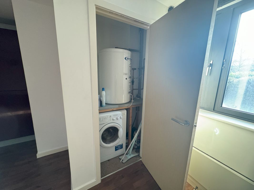 South Quay, Kings Road, Swansea, West Glamorgan, SA1 8AJ - Online Auctions