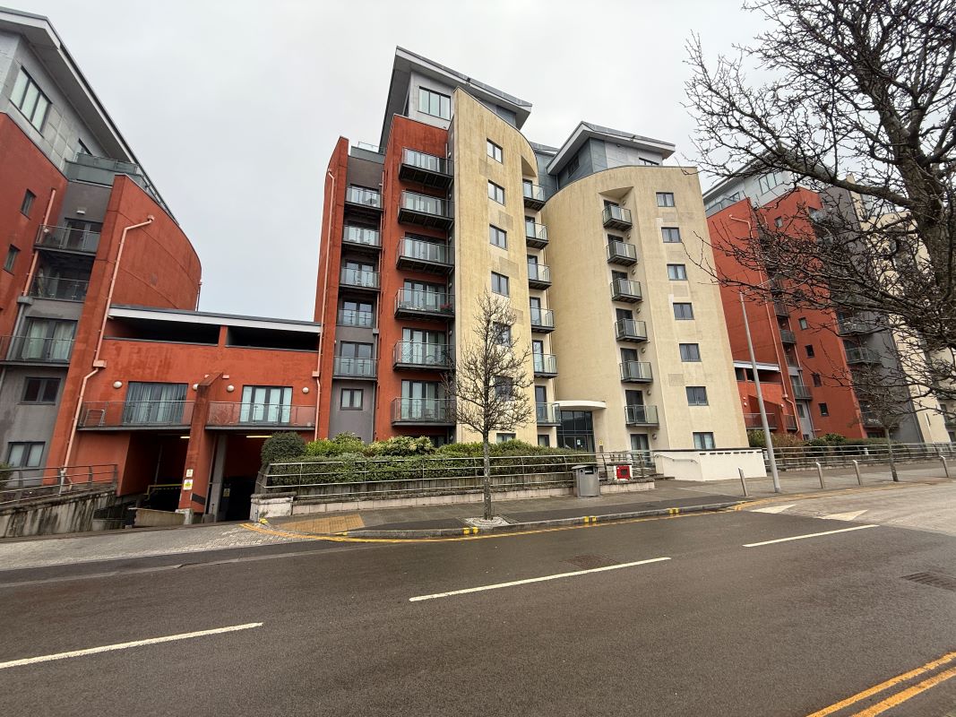 South Quay, Kings Road, Swansea, West Glamorgan, SA1 8AJ - Online Auctions