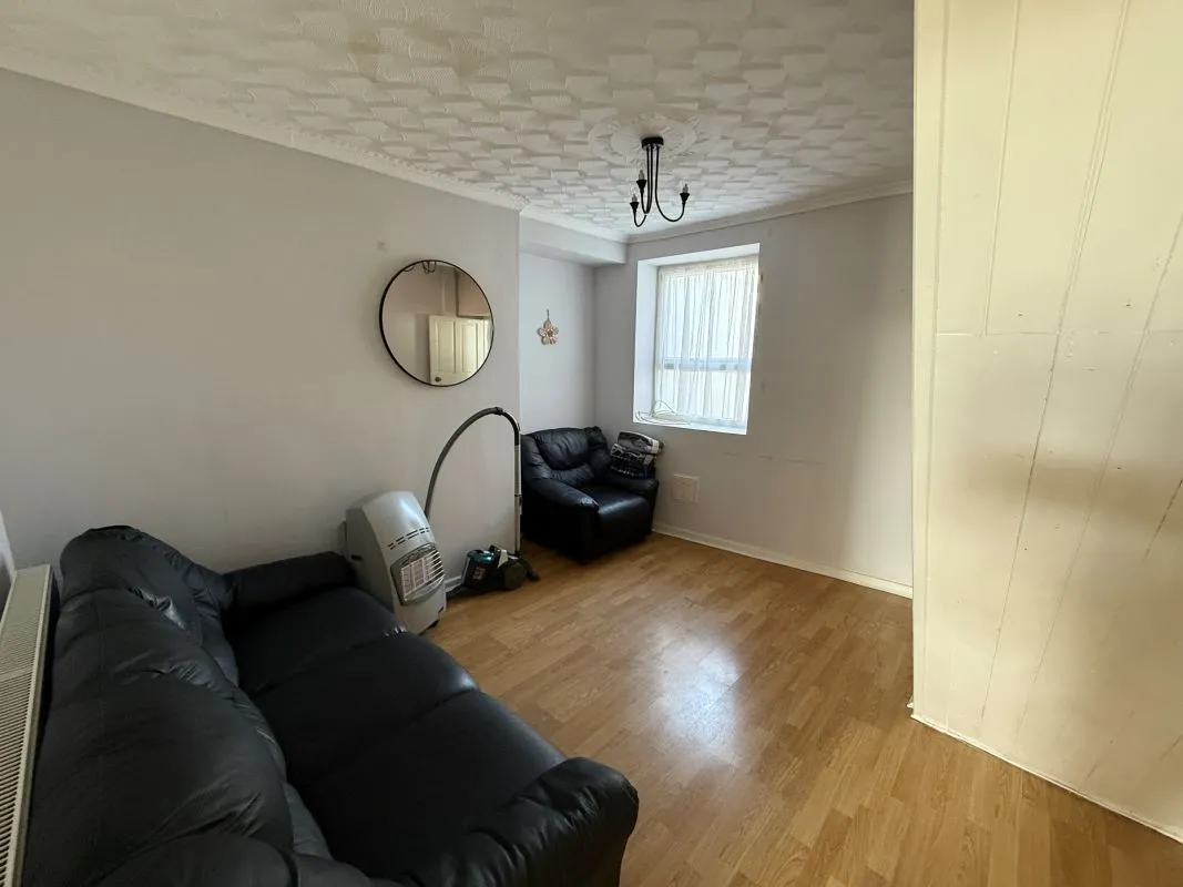Llandafen Road, Llanelli, Dyfed, SA14 9BD - Online Auctions