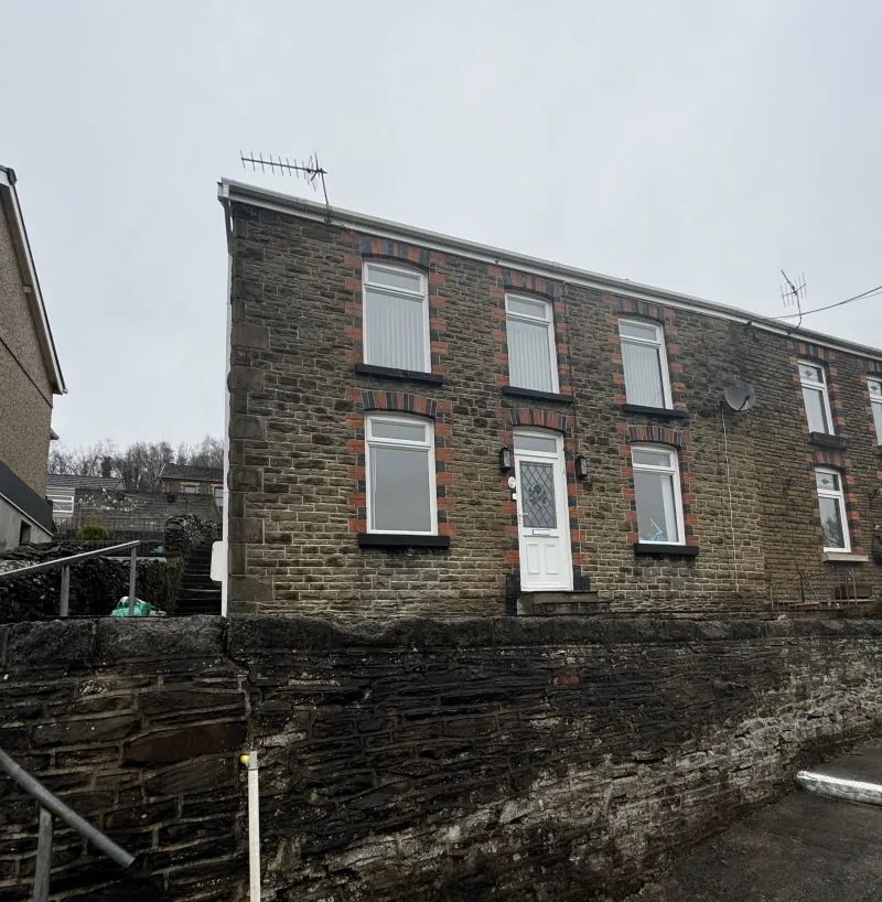 Swansea Road, Pontardawe, Swansea, West Glamorgan, SA8 4AL - Online Auctions