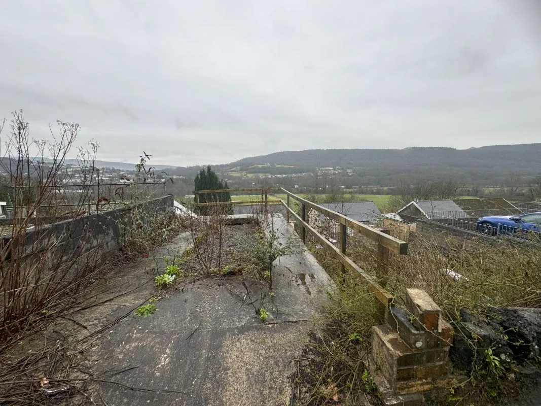 Swansea Road, Pontardawe, Swansea, West Glamorgan, SA8 4AL - Online Auctions