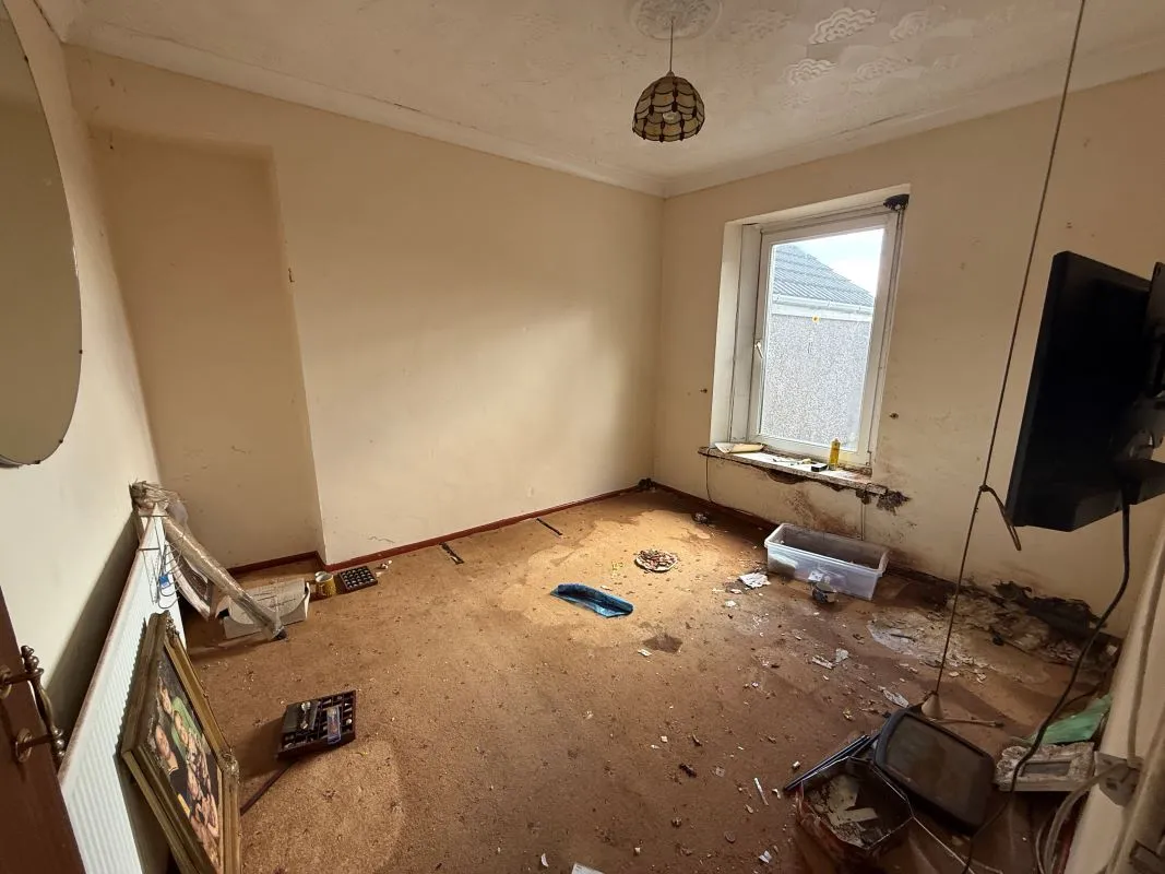 Iscoed Road, Pontarddulais, Swansea, West Glamorgan, SA4 0UP - Online Auctions