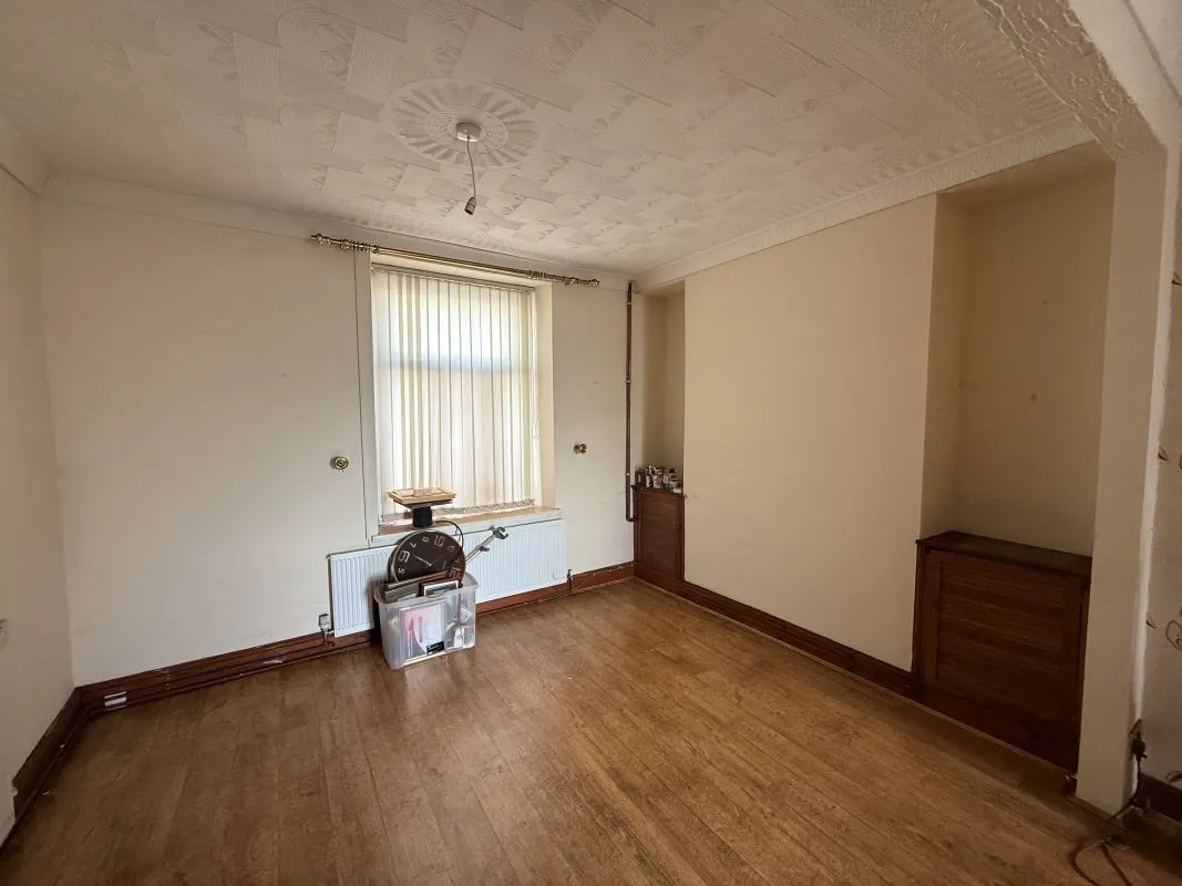 Iscoed Road, Pontarddulais, Swansea, West Glamorgan, SA4 0UP - Online Auctions