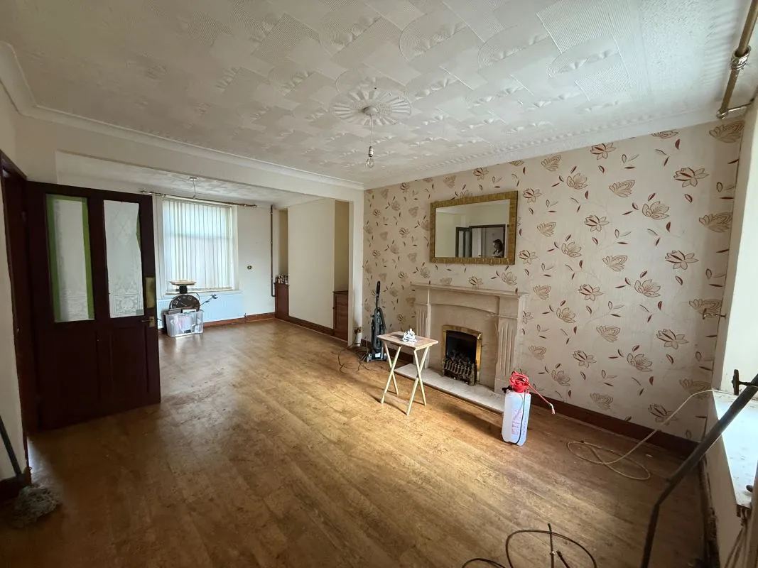 Iscoed Road, Pontarddulais, Swansea, West Glamorgan, SA4 0UP - Online Auctions