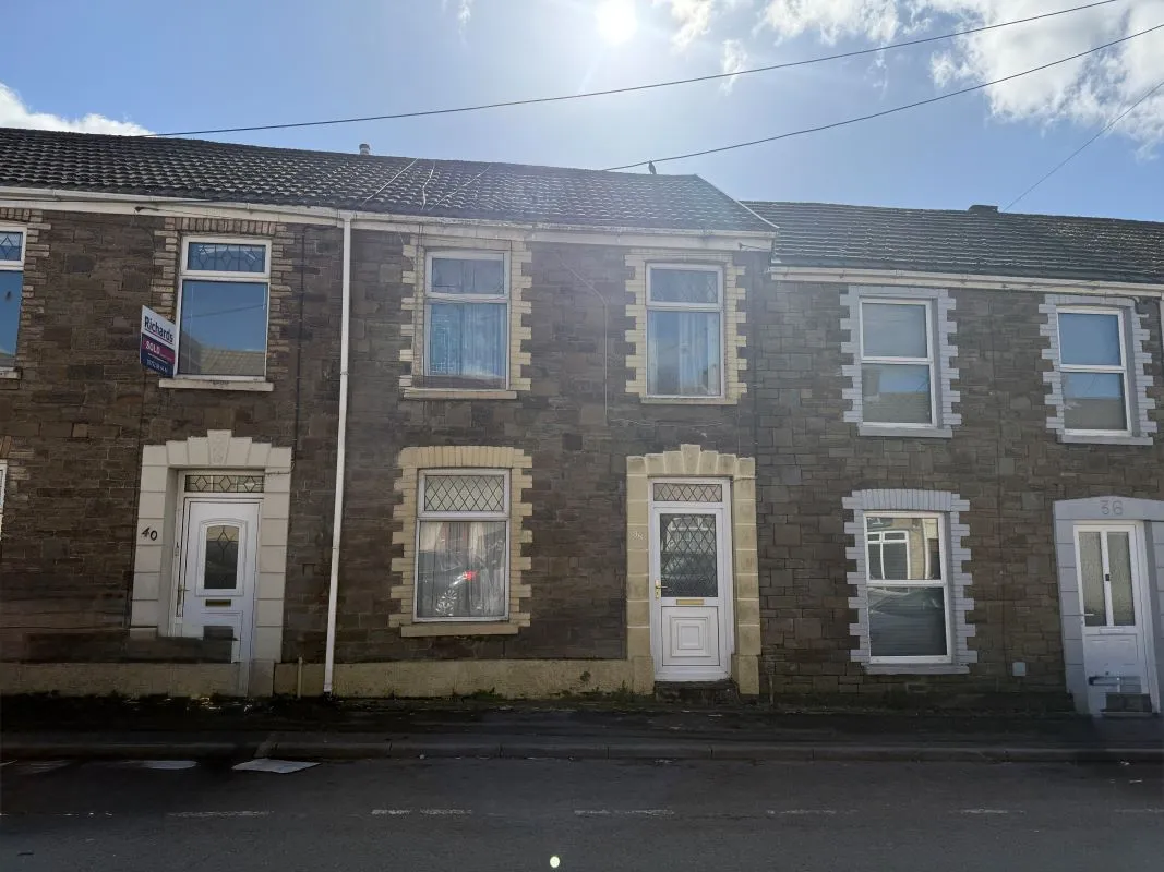 Iscoed Road, Pontarddulais, Swansea, West Glamorgan, SA4 0UP - Online Auctions