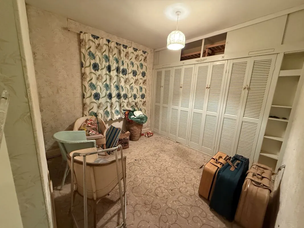 Glynhir Road, Pontarddulais, Swansea, West Glamorgan, SA4 8PU - Online Auctions