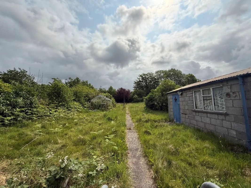 Glynhir Road, Pontarddulais, Swansea, West Glamorgan, SA4 8PU - Online Auctions
