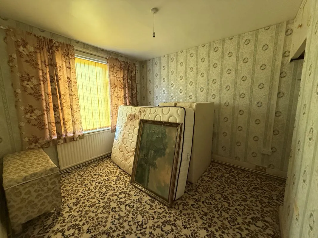 Glynhir Road, Pontarddulais, Swansea, West Glamorgan, SA4 8PU - Online Auctions