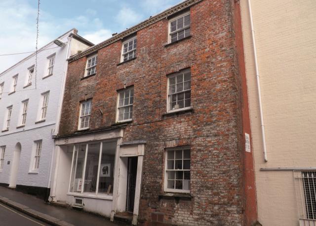49 & 49a High Street, Falmouth, Cornwall TR11 2AF