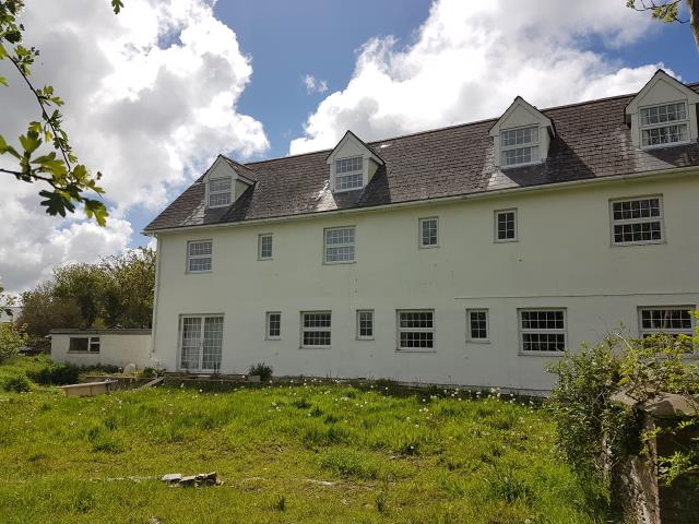 Penclease House, 13 Clease Road, Camelford, Cornwall PL32 9QX
