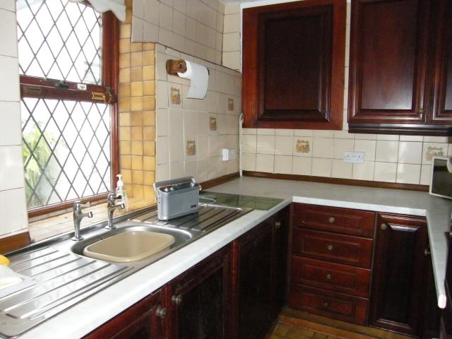 18 Trenowah Road, St. Austell, Cornwall PL25 3EB