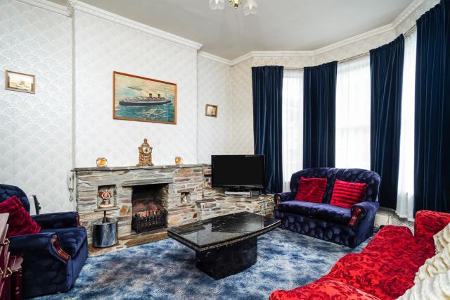 151 Embankment Road, Plymouth PL4 9JF