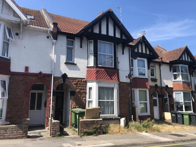 Front Ground Floor Flat, 18 Church Street, Paignton, Devon TQ3 3AF