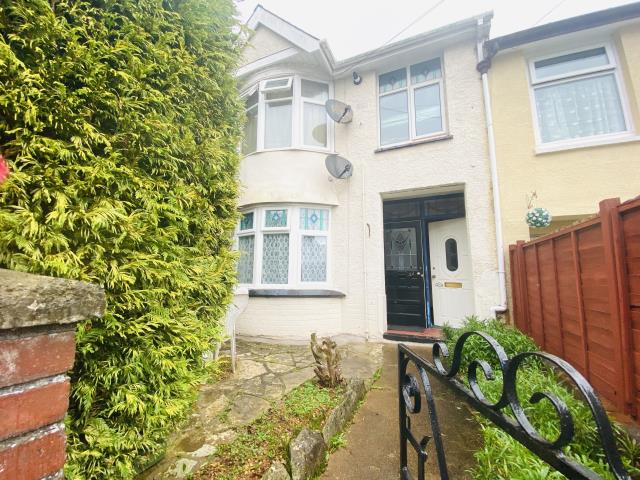 42a Clifton Grove, Paignton, Devon TQ3 3LH