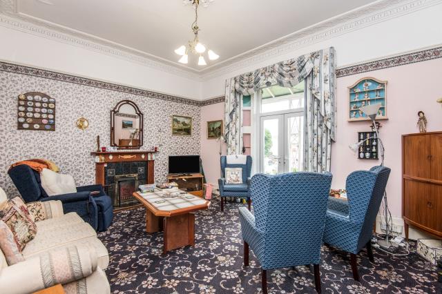 Flat 1, Arborfield, Landscore Road, Teignmouth, Devon TQ14 9JJ