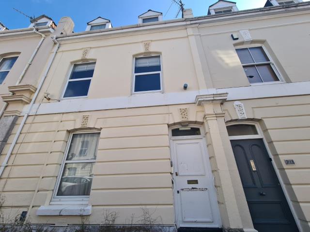 Flat 2, 22 Benbow Street, Plymouth PL2 1BX
