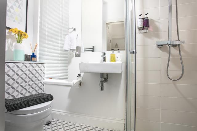 Flat 2, 22 Benbow Street, Plymouth PL2 1BX