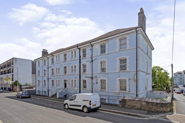 Flat C2 Eleanor House, George Place, Plymouth PL1 3NZ
