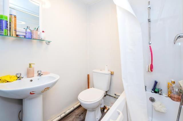 Flat C2 Eleanor House, George Place, Plymouth PL1 3NZ