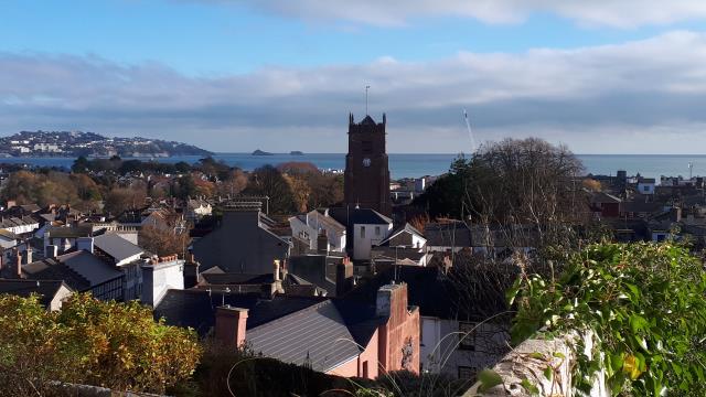 23 Winner Hill Road, Paignton, Devon TQ3 3BT