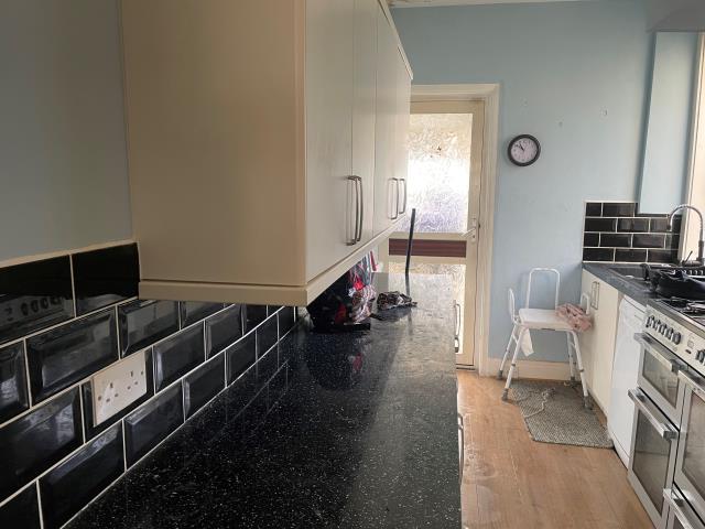 23 Winner Hill Road, Paignton, Devon TQ3 3BT