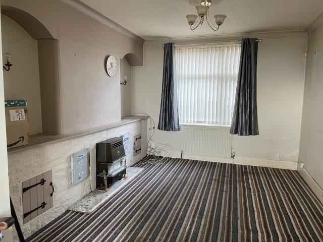 23 Winner Hill Road, Paignton, Devon TQ3 3BT