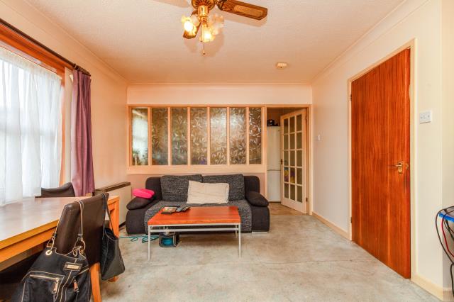 Flat 4, Sinclair House, Elmbank Road, Paignton, Devon TQ4 5NG