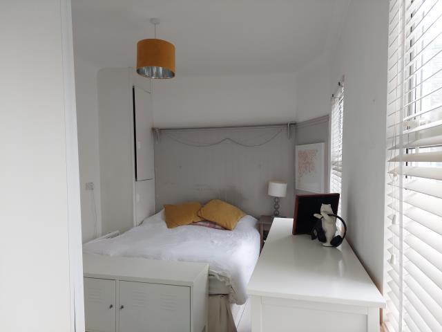 1 Market Street, Dartmouth, Devon TQ6 9QE