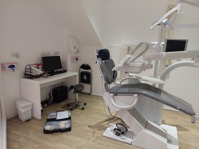 1 Market Street, Dartmouth, Devon TQ6 9QE