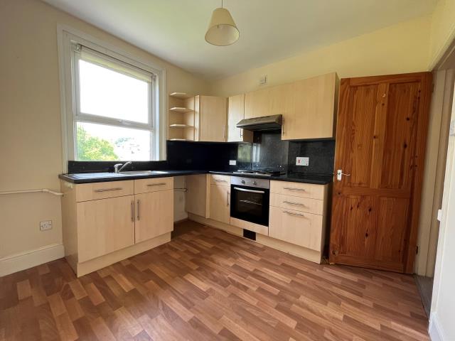 10a Whitstone Road, Paignton, Devon TQ4 6EY