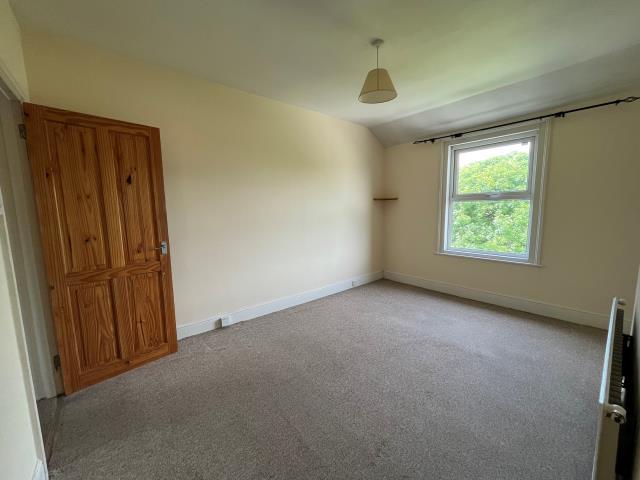 10a Whitstone Road, Paignton, Devon TQ4 6EY