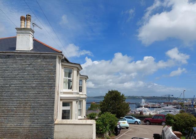 4 Mount Wise, Pikes Hill, Falmouth, Cornwall TR11 3JS