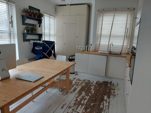 1 Market Street, Dartmouth, Devon TQ6 9QE