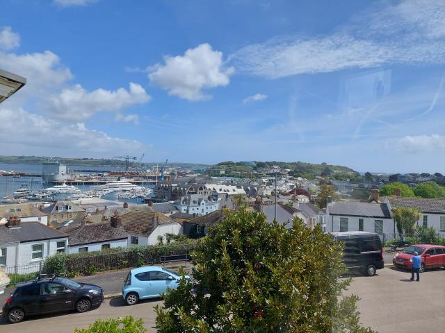 4 Mount Wise, Pikes Hill, Falmouth, Cornwall TR11 3JS