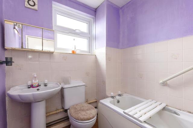 52 Harvey Street, Torpoint, Cornwall PL11 2BU