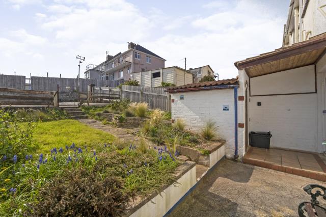 17 Marldon Road, Paignton, Devon TQ3 3QZ