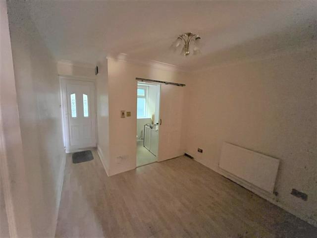 Flat 1, 23 Marine Parade, Dawlish, Devon EX7 9DL