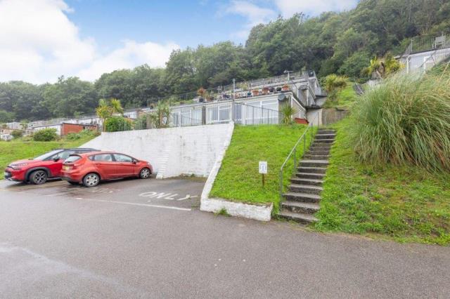 52 Hillside Villas, Millendreath Holiday Village, Looe, Cornwall PL13 1PE
