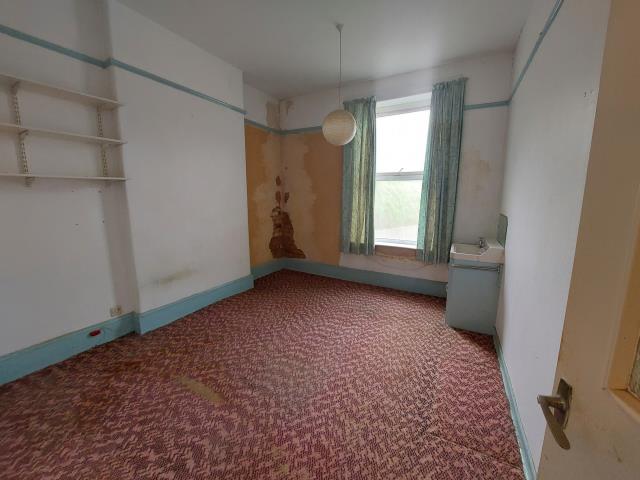 Flat 2, 7 Riviera Terrace, Dawlish, Devon EX7 0AE