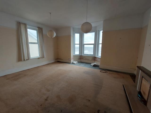 Flat 2, 7 Riviera Terrace, Dawlish, Devon EX7 0AE