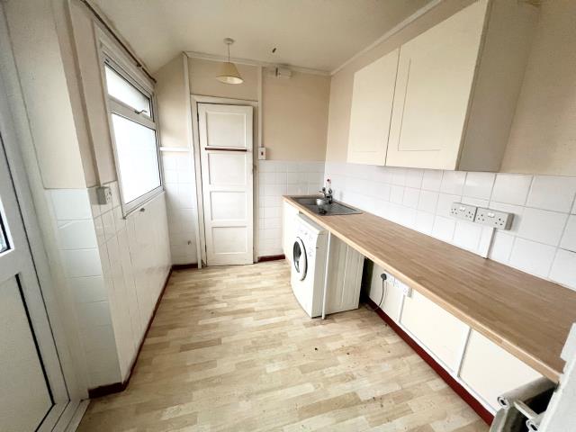 31 Craigmore Avenue, Plymouth PL2 1HX