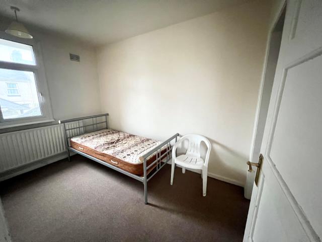 31 Craigmore Avenue, Plymouth PL2 1HX