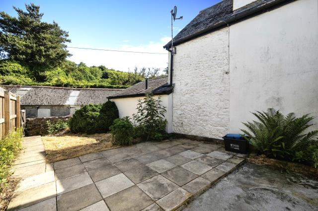 12 Elliott Plain, Buckfastleigh, Devon TQ11 0BZ