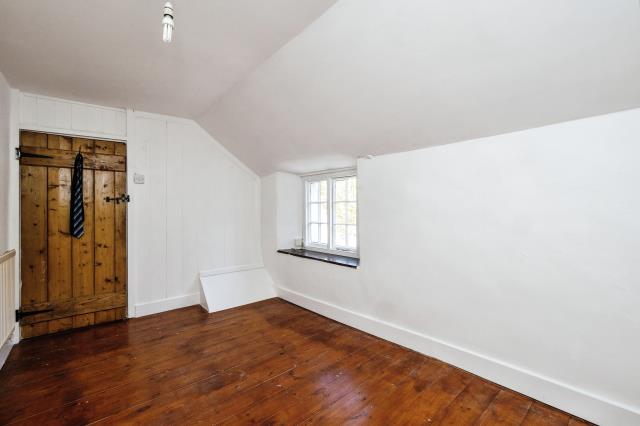 12 Elliott Plain, Buckfastleigh, Devon TQ11 0BZ