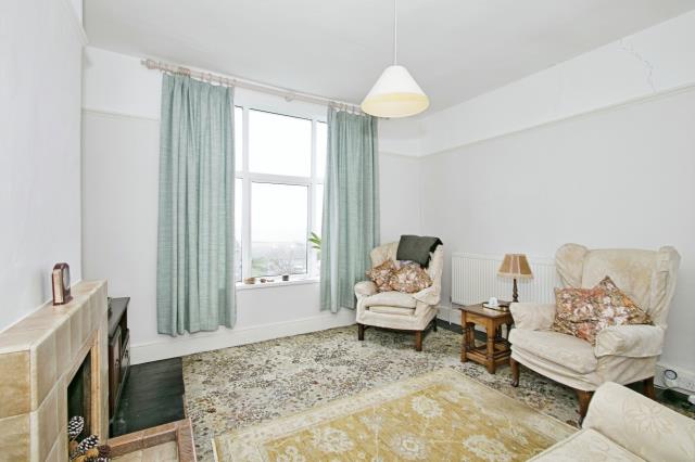 8 Castle Drive, Praa Sands, Penzance, Cornwall TR20 9TF