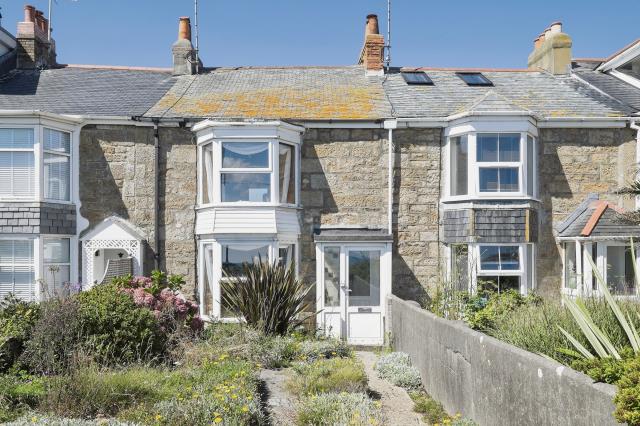 11 Marine Terrace, Penzance, Cornwall TR18 4DL